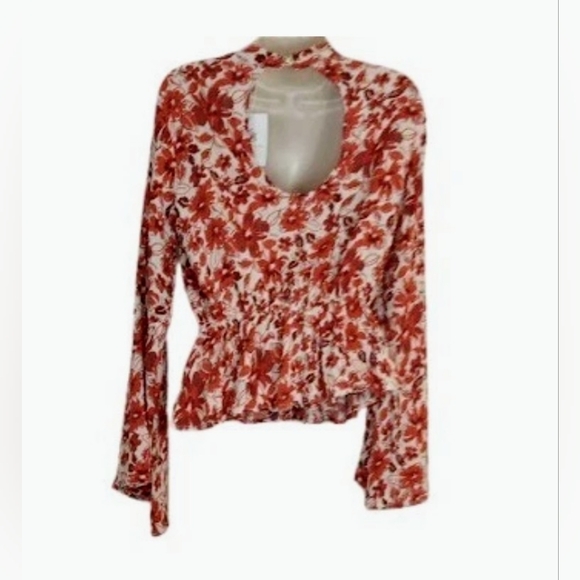 🆕Andree by Unit Long Sleeve Bell Floral Peplum Blouse - Picture 7 of 15